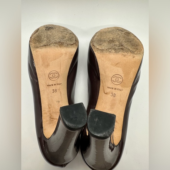 Sold-CHANEL Platform Pump Patent Leather Cap Toe Brown Black Silver Sz 38 - Picture 9 of 11